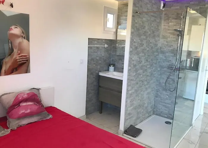 Naturiste Cap D'agde Natura 111 *